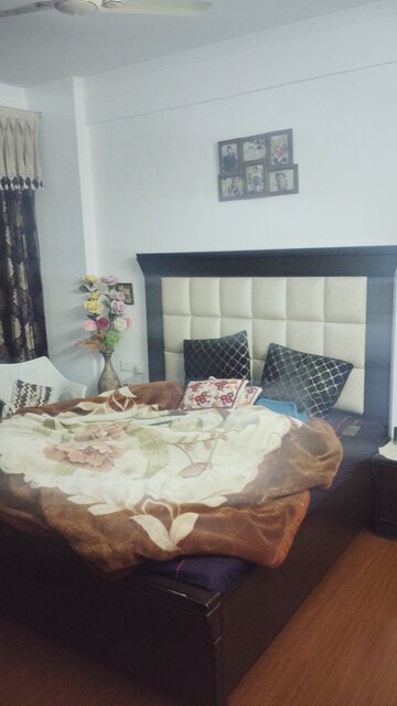 Bedroom in 2 BHK Apartment at Sector 127 – for Rent