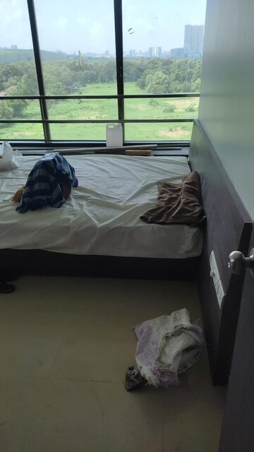 Bedroom in 2.5 BHK Apartment at Oberoi Realty Woods, Goregaon East – for Rent