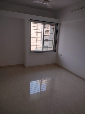 Room in 2 BHK Apartment at Venkatesh Graffiti, Keshav Nagar – for Rent