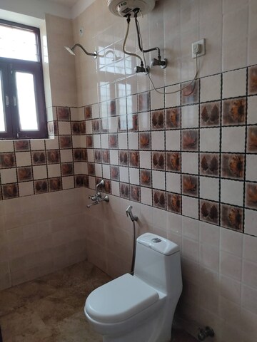Bathroom in 1 BHK Independent House at Sector 23 – for Rent