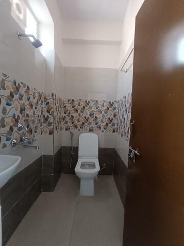 Bathroom in 1 BHK Apartment at Kondapur – for Rent