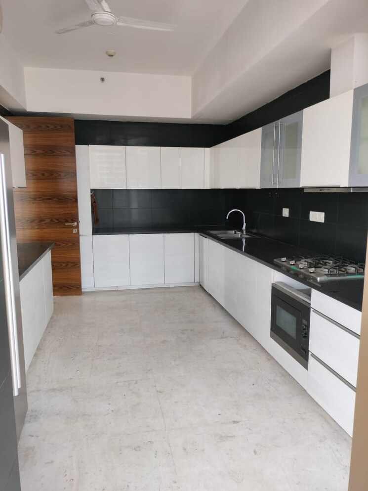 Kitchen, m3m-golf-estate-fairway-east 3.5 Bedroom 3898 Sq.Ft. Apartment In Sector 65 Gurgaon 8233626