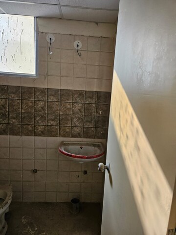 Bathroom in 1 BHK Apartment at Saket – for Rent