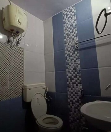 Bathroom in 1 BHK Builder Floor at Aliganj – for Rent