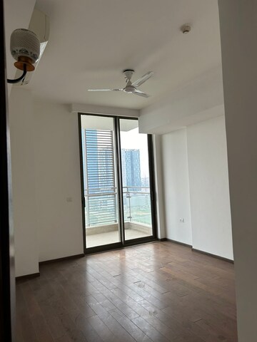 Room in 3.5 BHK Apartment at M3M Polo Suites, Sector 65 – for Rent