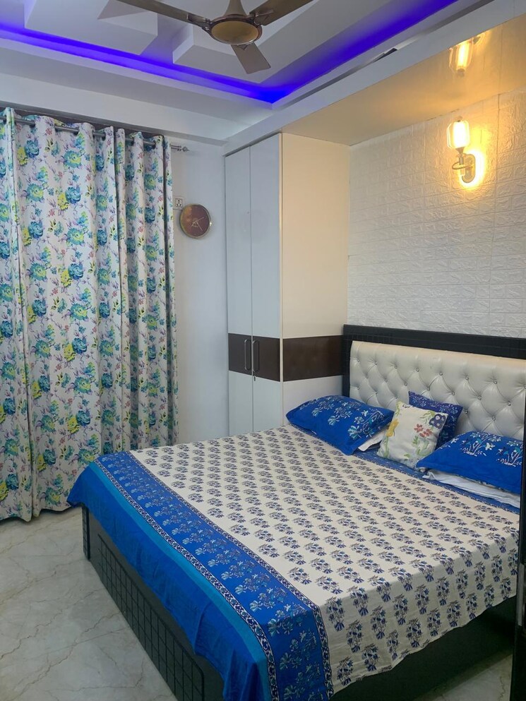 Bedroom, sai-heritage-kaushambi 3 Bedroom 1700 Sq.Ft. Builder Floor In Dabur Chowk Ghaziabad 8233783