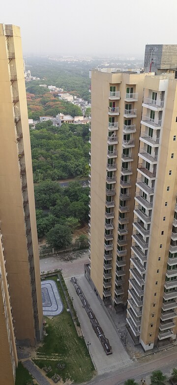 2 BHK Apartment – Exterior View View at Supertech Czar Suites, Omicron I Greater Noida - for Rent