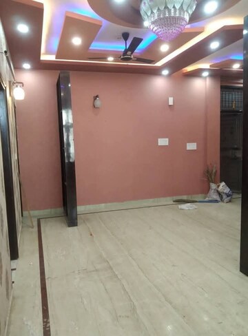Room in 3 BHK Builder Floor at Sector 42 – for Sale