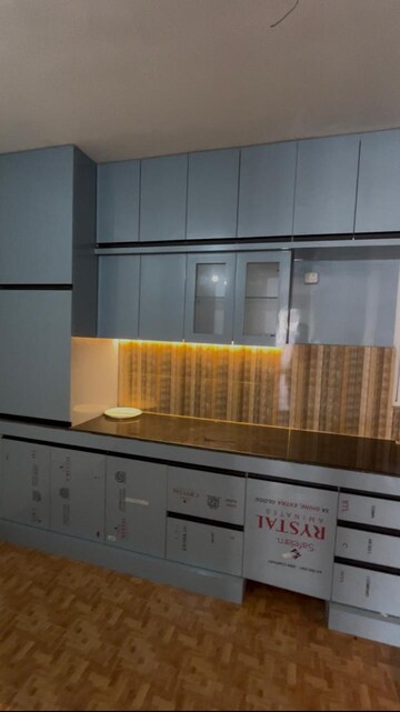 Kitchen in 3.5 BHK Apartment at Jankipuram Extension – for Rent