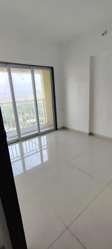 Room in 3 BHK Apartment at Pridedream Giriraj Dreams, Naupada – for Rent