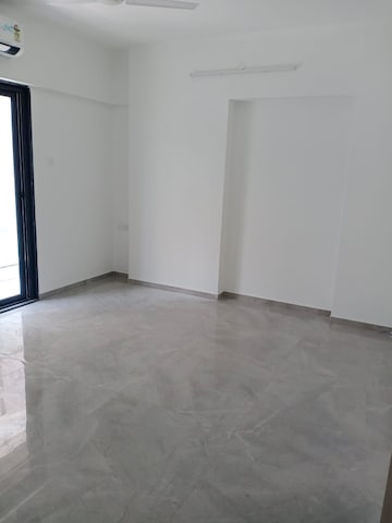 Room in 2 BHK Apartment at Choice Goodwill Crescent, Mundhwa – for Rent