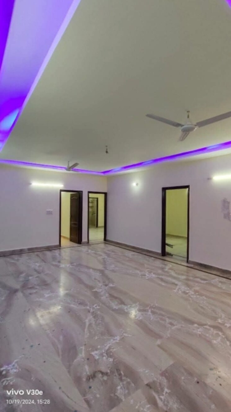 Room, sector 42 4 Bedroom 2000 Sq.Ft. Builder Floor In Sector 42 Faridabad 8233895