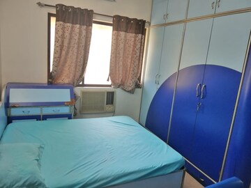 Bedroom in 2 BHK Apartment at Satellite Tower, Goregaon East – for Rent
