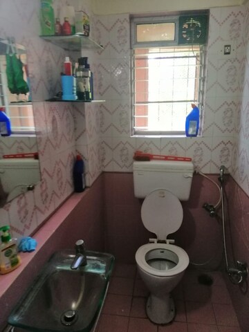 Bathroom in 2 BHK Apartment at Satellite Tower, Goregaon East – for Rent