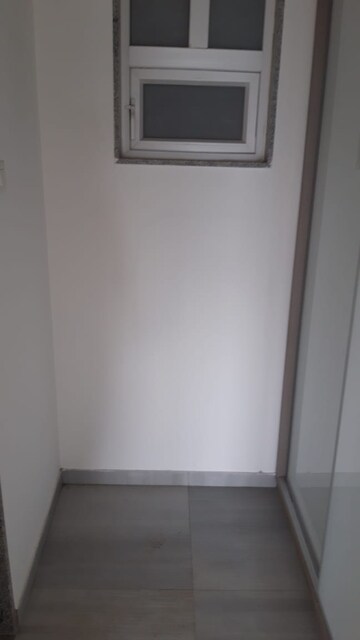 Room in 2 BHK Apartment at Oxford Florida Water Color, Mundhwa – for Rent