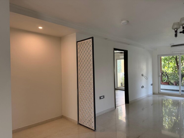 Living Room, dlf phase i 4 Bedroom 2100 Sq.Ft. Builder Floor In Dlf Phase I Gurgaon 8233890