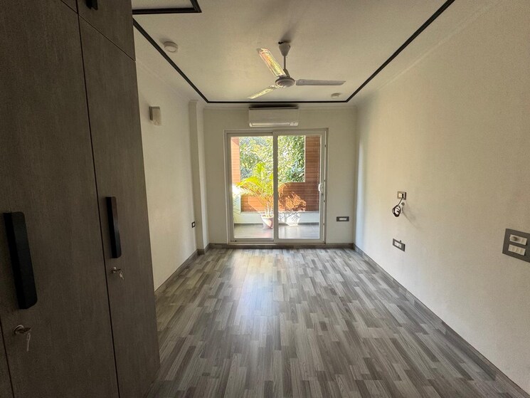 Bedroom, dlf phase i 4 Bedroom 2100 Sq.Ft. Builder Floor In Dlf Phase I Gurgaon 8233890