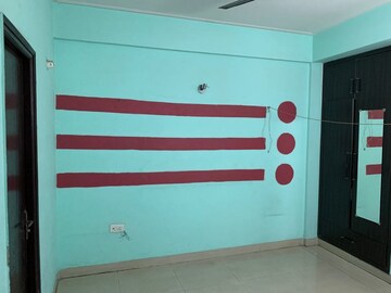 Furnished Amenities in 3 BHK Apartment at Mahagun Mascot, Sain Vihar – for Sale