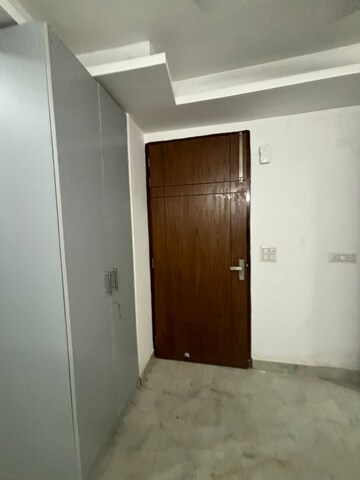 Room in 1 BHK Apartment at Vikas Puri – for Rent