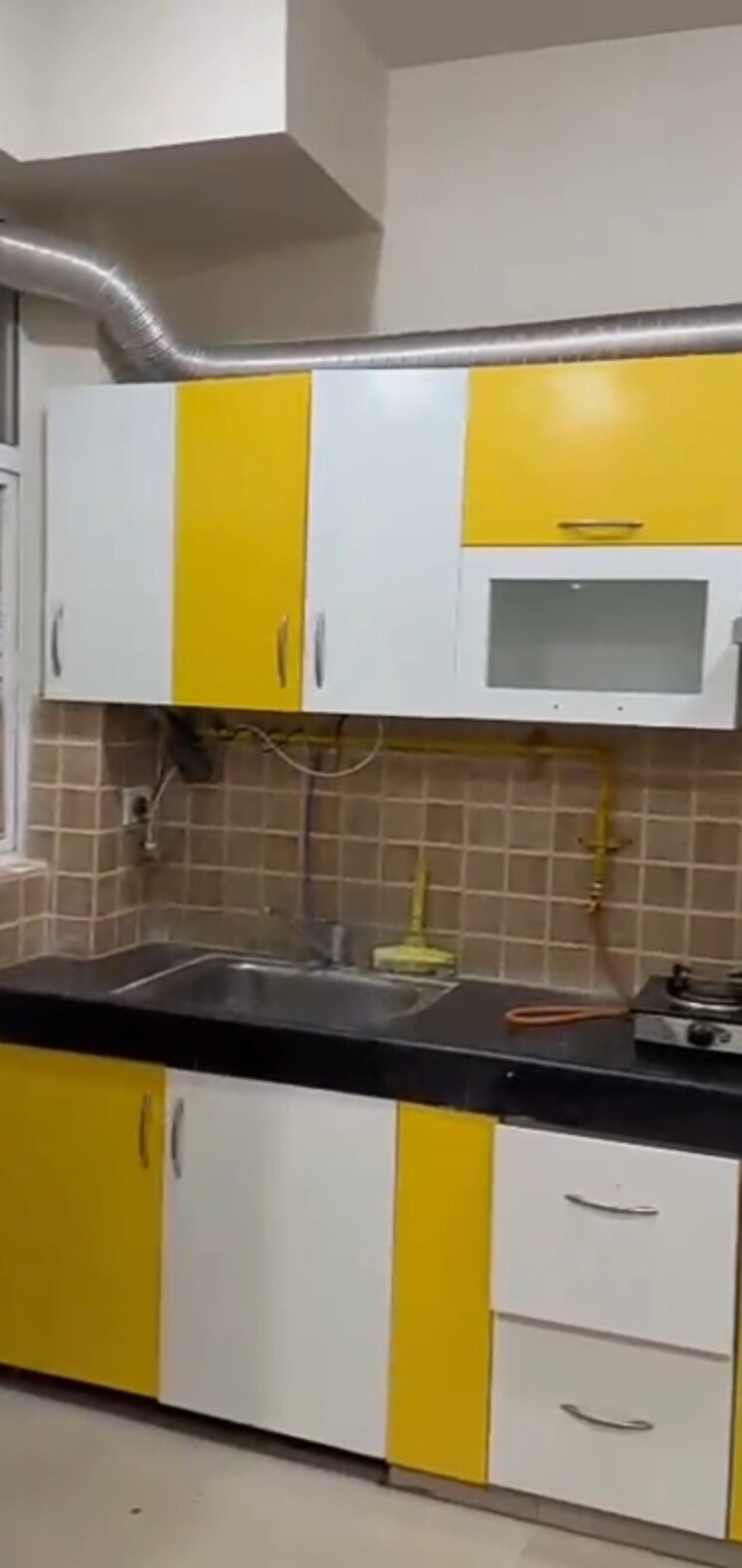 Kitchen, mahagun-mywoods 2.5 Bedroom 1110 Sq.Ft. Apartment In Sector 16c Greater Noida Greater Noida 8234182