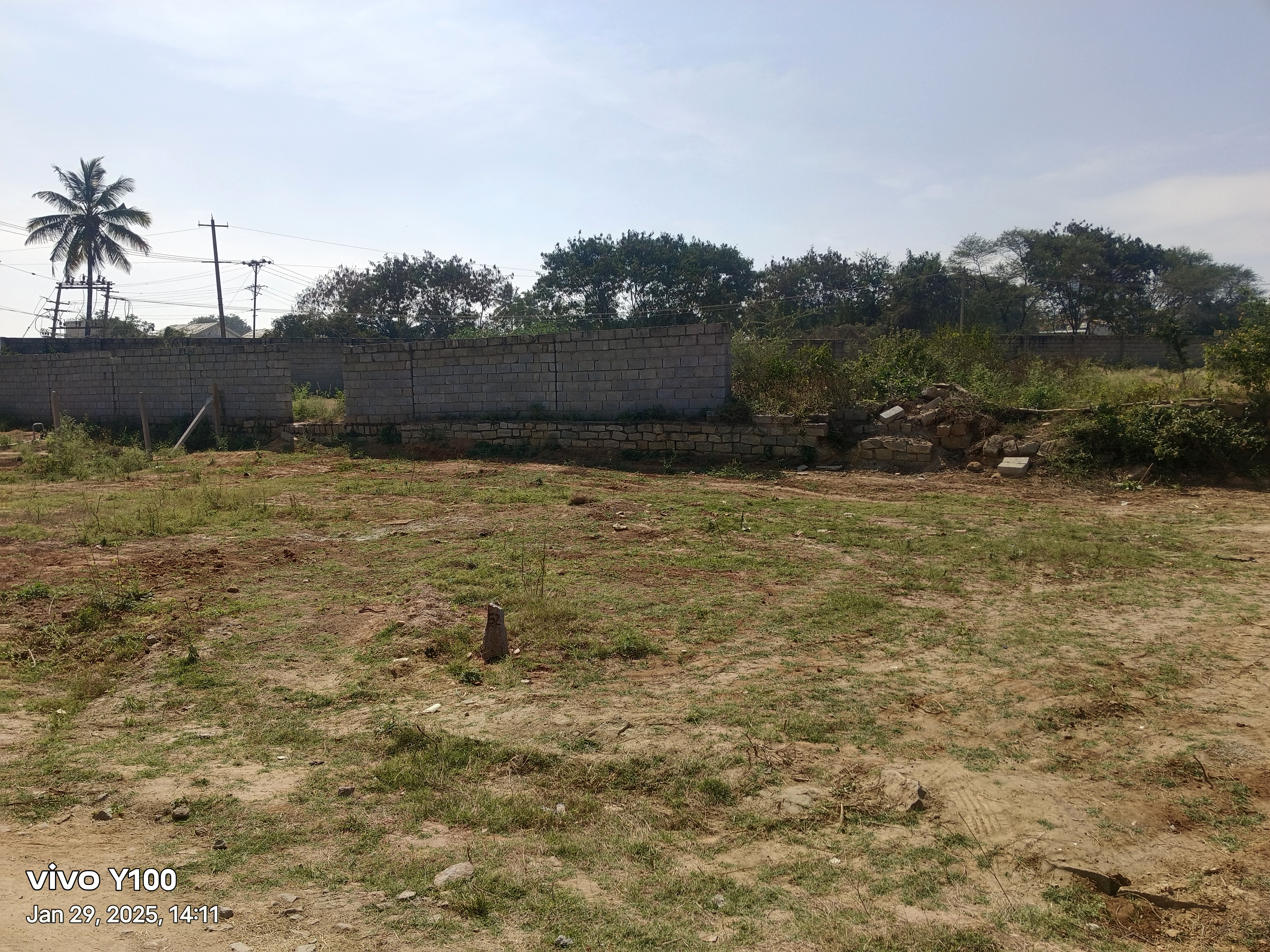 Plot For Sale in Pille Gouda Layout 