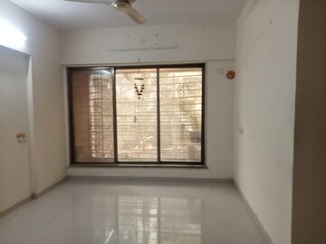 Room in 2 BHK Apartment at Samarpan CHS, Mira Road – for Rent