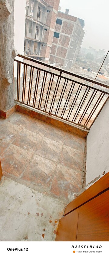 Balcony in 1 BHK Builder Floor at Sector 73 – for Sale