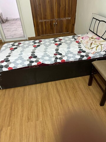 Bedroom in 2 BHK Builder Floor at Sushant Golf City – for Rent