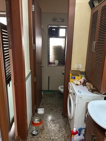 Bathroom in 2 BHK Apartment at Kalpataru Towers Kandivali, Kandivali West – for Rent