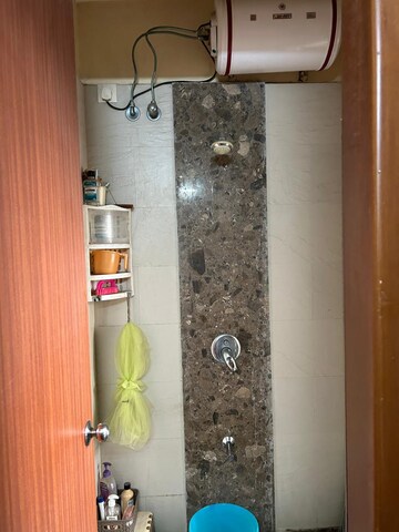 Furnished Amenities in 2 BHK Apartment at Kalpataru Towers Kandivali, Kandivali West – for Rent