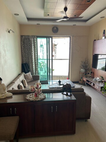 Kitchen in 2 BHK Apartment at Kalpataru Towers Kandivali, Kandivali West – for Rent