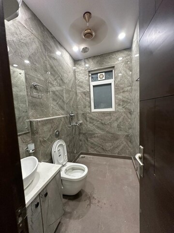 Attached Bathroom in 1 BHK Builder Floor at Mahavir Enclave 1 – for Rent