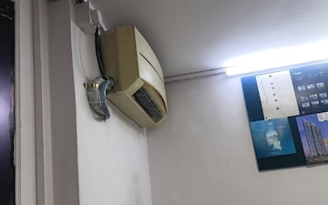 1 BHK Apartment For Sale in Oakland Park, Andheri West