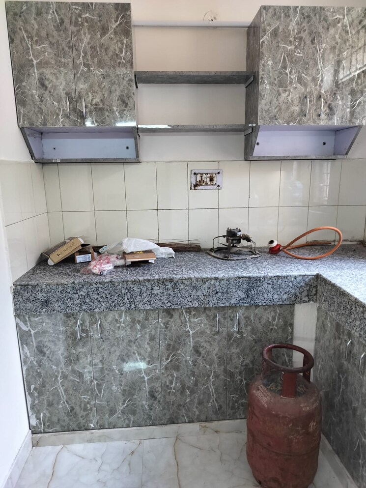 Kitchen, unitech-unihomes-ii 2 Bedroom 850 Sq.Ft. Apartment In Sector 117 Noida 8234515