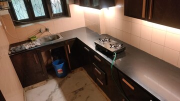 Master Bedroom in 3 BHK Builder Floor at Ansal Plaza Sector-23, Sector 23 – for Rent