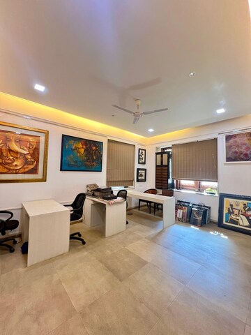 Bedroom in 3 BHK Apartment at Peddar Road – for Sale