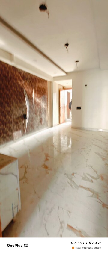 2 BHK Builder Floor For Sale in Sector 73