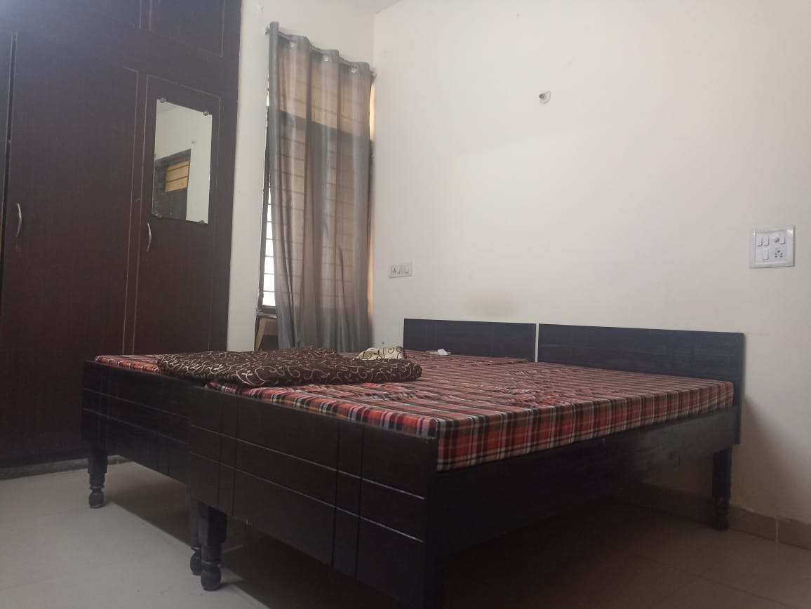 3 BHK Apartment For Sale in RWA Jalvayu Vihar