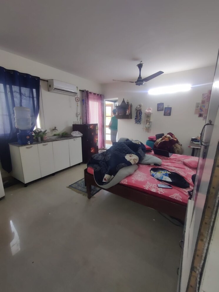 Master Bedroom, rwa-jalvayu-vihar 3 Bedroom 1050 Sq.Ft. Apartment In Sector 25 Noida 8234493