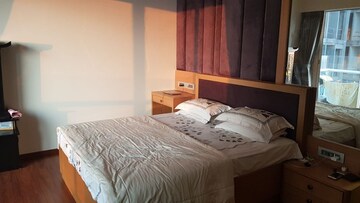 Bedroom in 3.5 BHK Apartment at Omkar Alta Monte, Malad East – for Rent