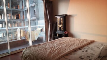 Bedroom in 3.5 BHK Apartment at Omkar Alta Monte, Malad East – for Rent