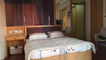 Bedroom in 3.5 BHK Apartment at Omkar Alta Monte, Malad East – for Rent