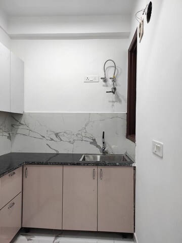 Bathroom in 1 BHK Apartment at Sector 19 – for Rent