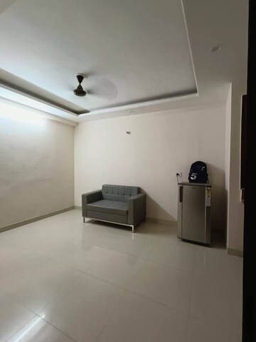 Room in 2 BHK Builder Floor at Builder Floor, Sector 28 – for Rent
