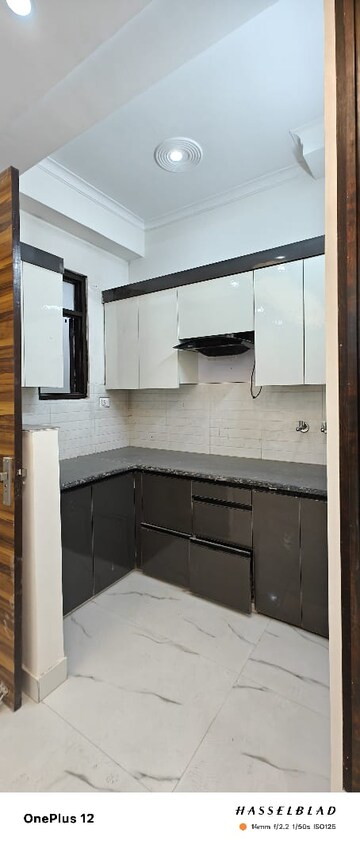 Kitchen in 2 BHK Builder Floor at Sector 73 – for Sale