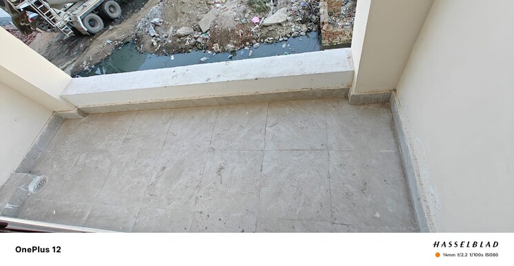 Balcony, sector 73 2 Bedroom 1000 Sq.Ft. Builder Floor In Sector 73 Noida 8234566