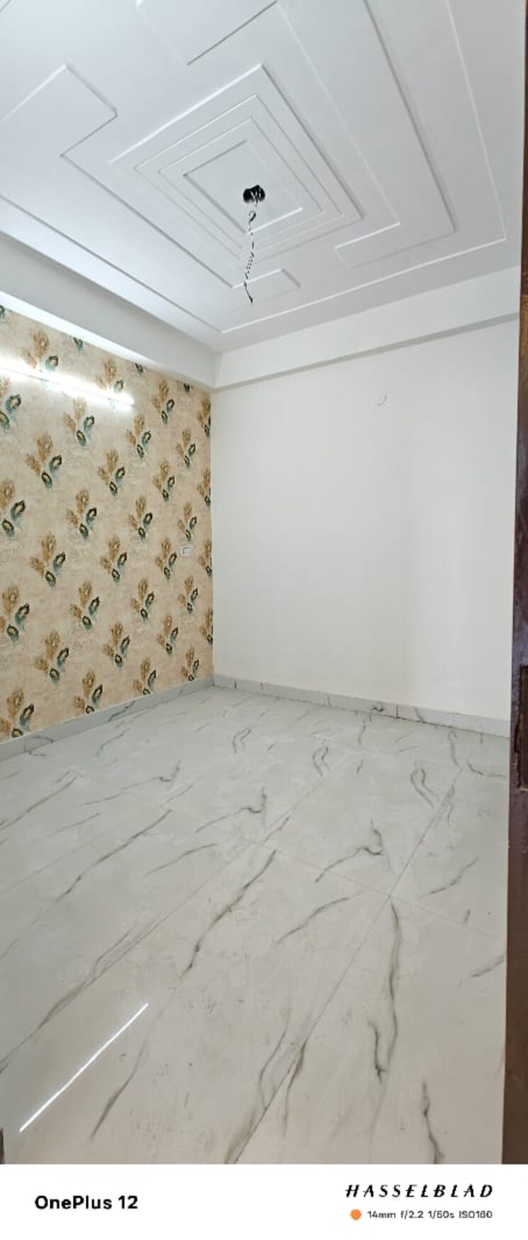 Room, sector 73 2 Bedroom 1000 Sq.Ft. Builder Floor In Sector 73 Noida 8234566