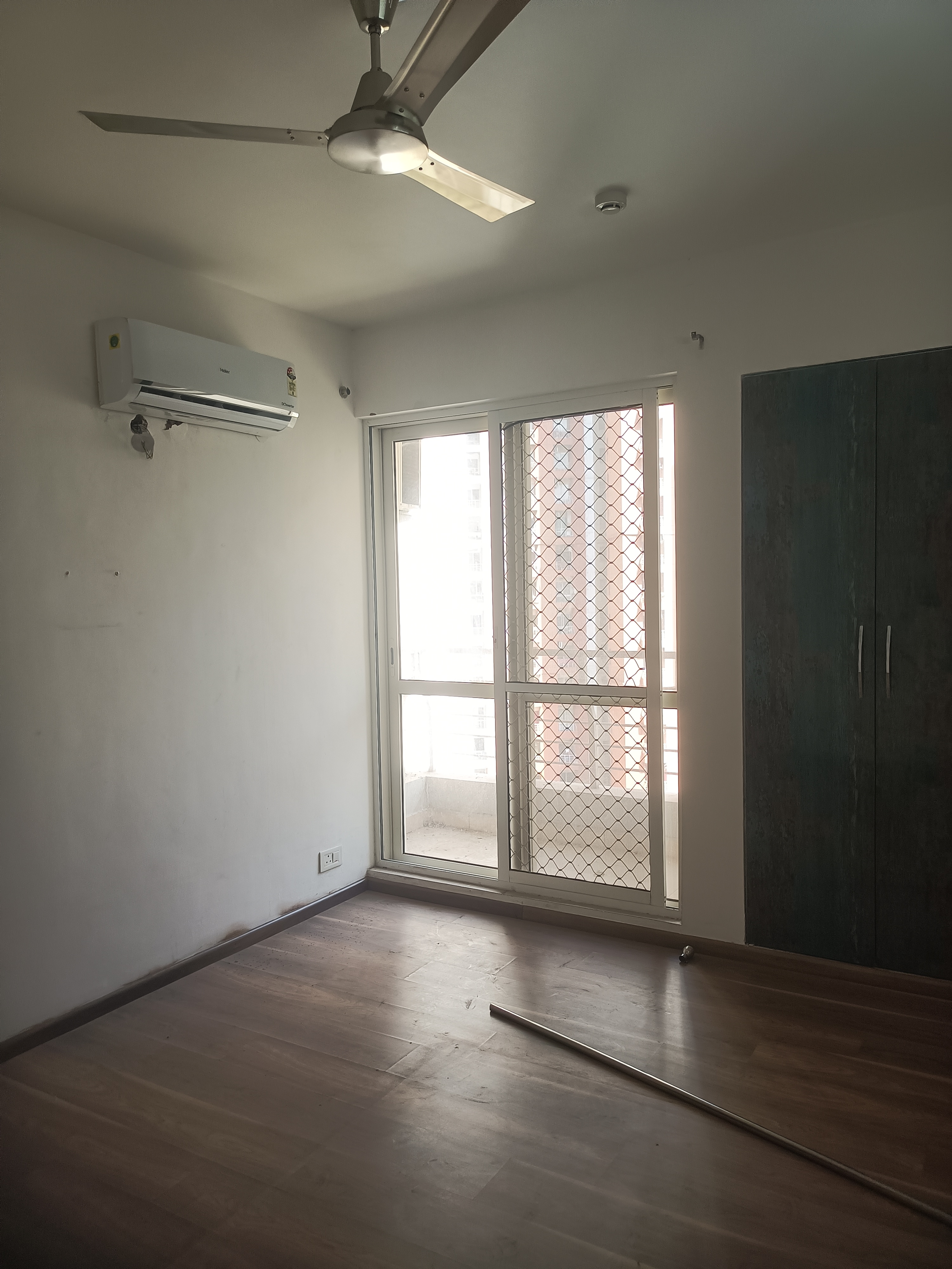 4 BHK + Pooja Room,Servant Room 2794 Sq.Ft. Apartment in 3C Lotus Panache