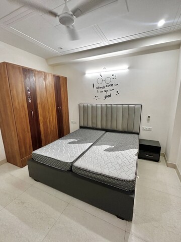 Bedroom in 3 BHK Apartment at Ansal Sushant Lok I, Sector 43 – for Rent