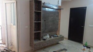 Furnished Amenities in 2 BHK Apartment at Amrapali Golf Homes, Sector 4, Greater Noida – for Rent